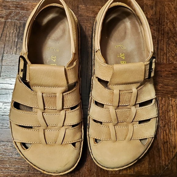 Beige Leather Sandals - Picture 2 of 4